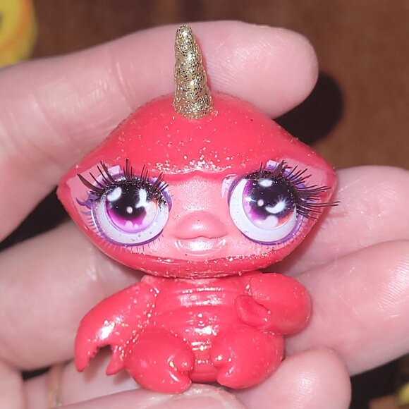 Moshi Monsters Gold Purdy & a Poopsie Cutie Tooties Crabby - Picture 10 of 11